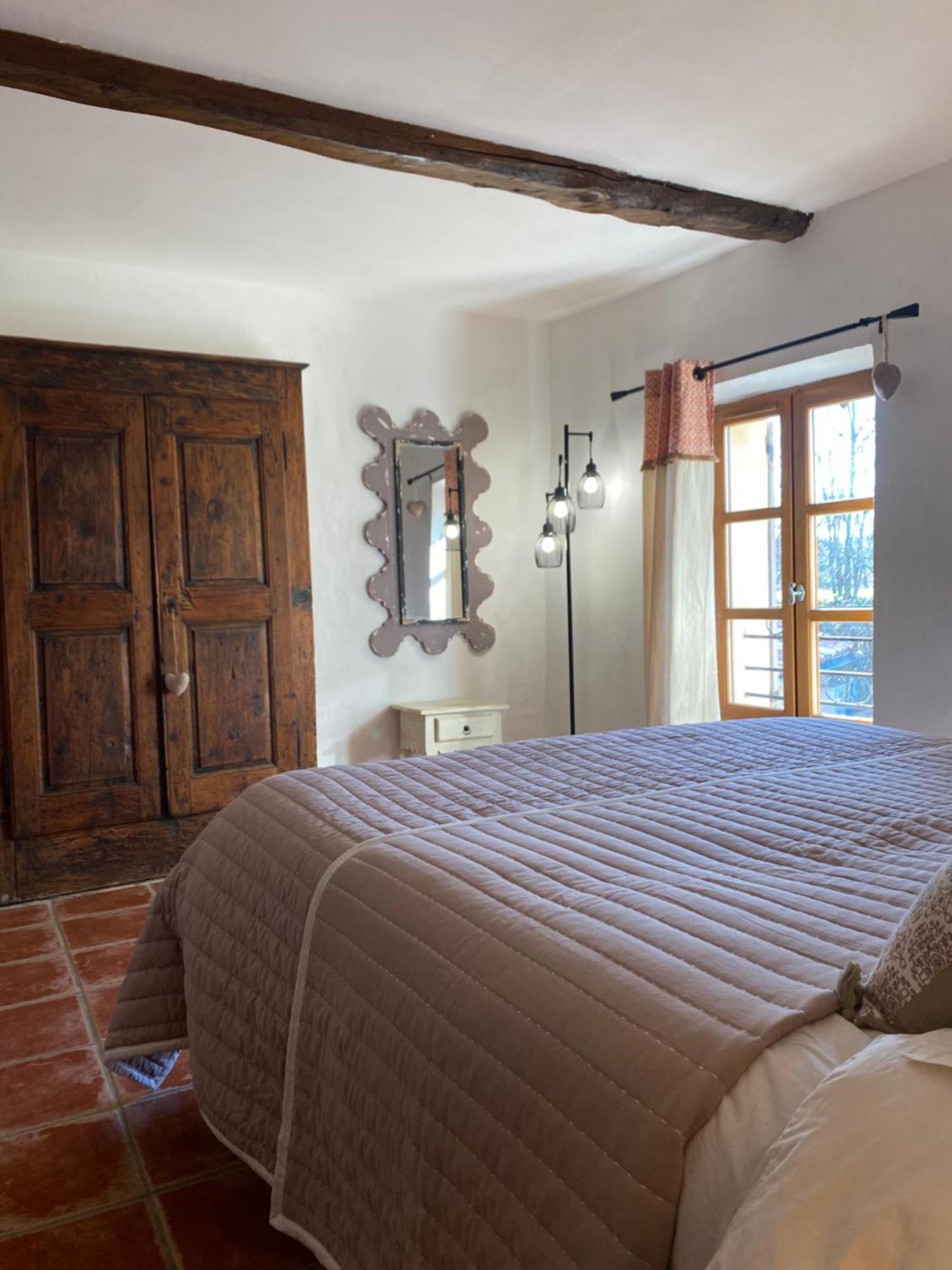 Вілла La Magnanerie En Provence Niozelles Екстер'єр фото