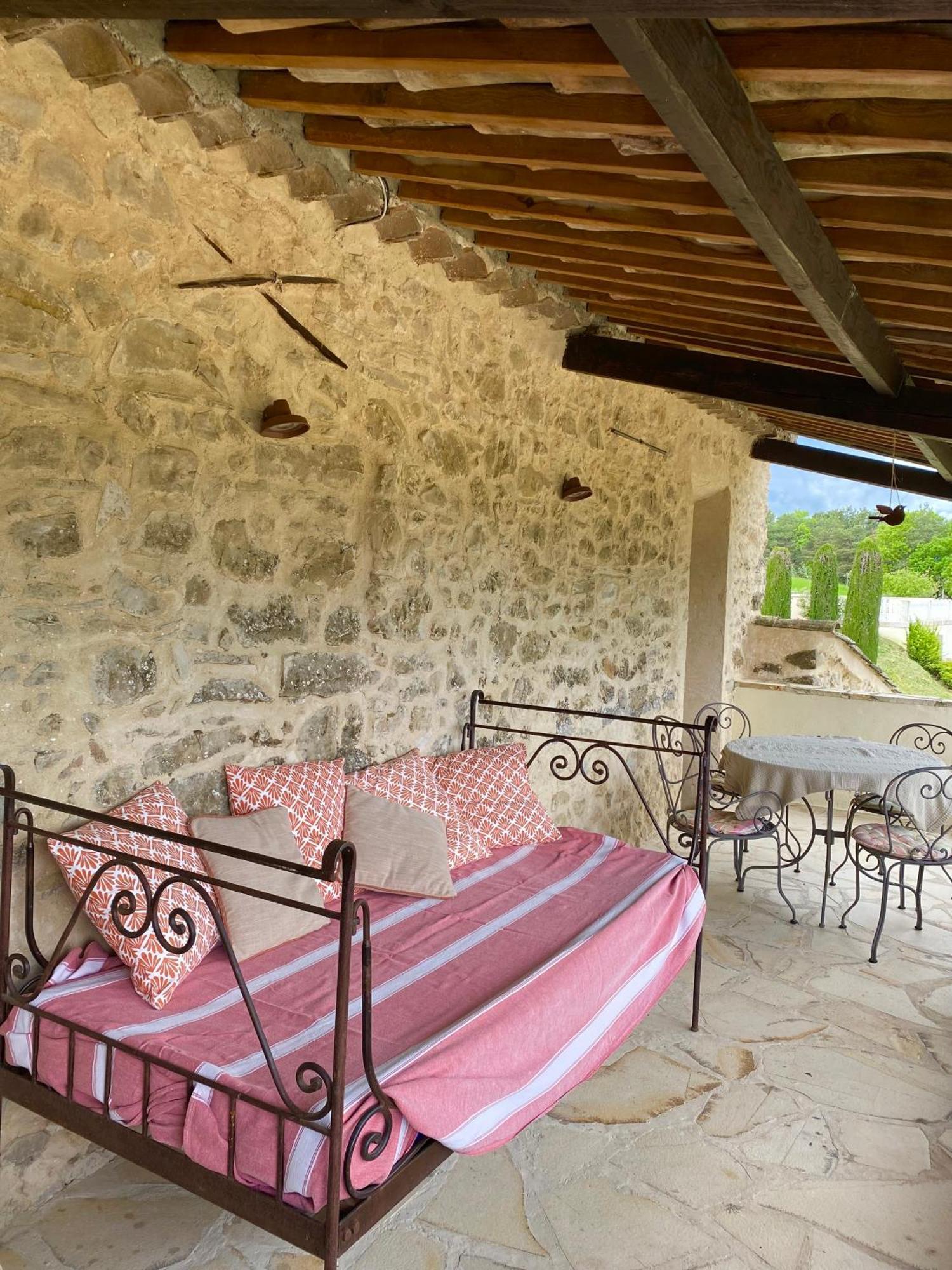 Вілла La Magnanerie En Provence Niozelles Екстер'єр фото